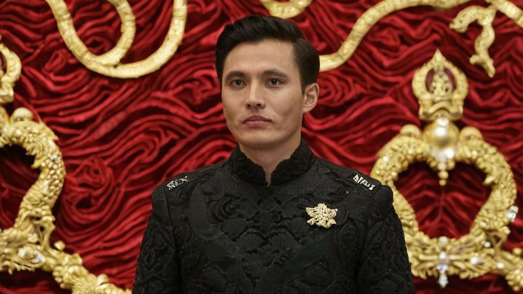 新年吃瓜娱乐男明星曝光引发俄罗娱乐圈风云对比揭秘